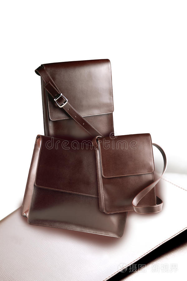 皮革制品 從傳統工藝到現代設計的華麗轉身